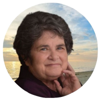Carolyn round